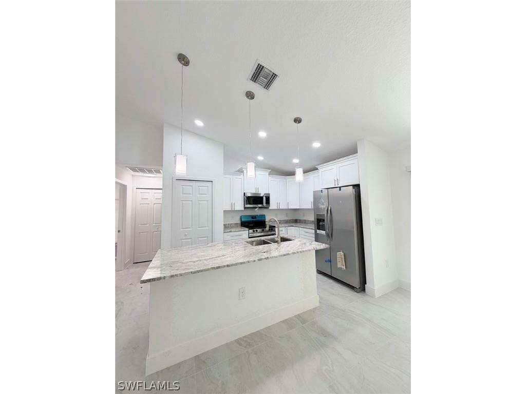 1015 Cortez Avenue Lehigh Acres FL 33972 226007013 image5