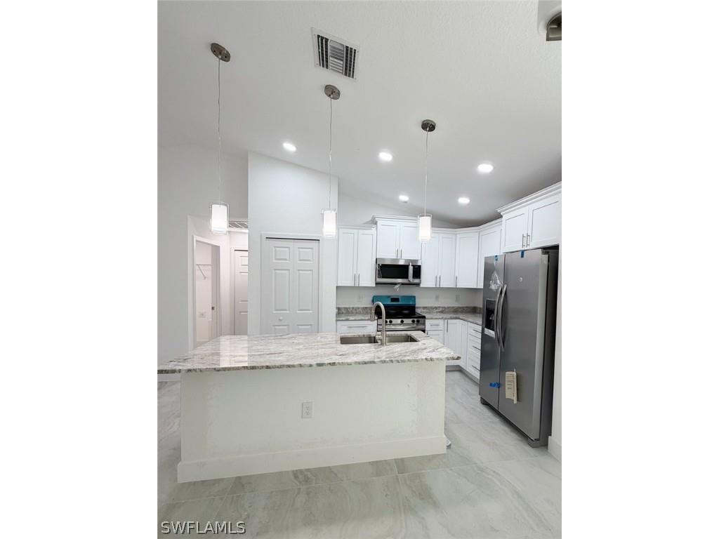 1015 Cortez Avenue Lehigh Acres FL 33972 226007013 image7