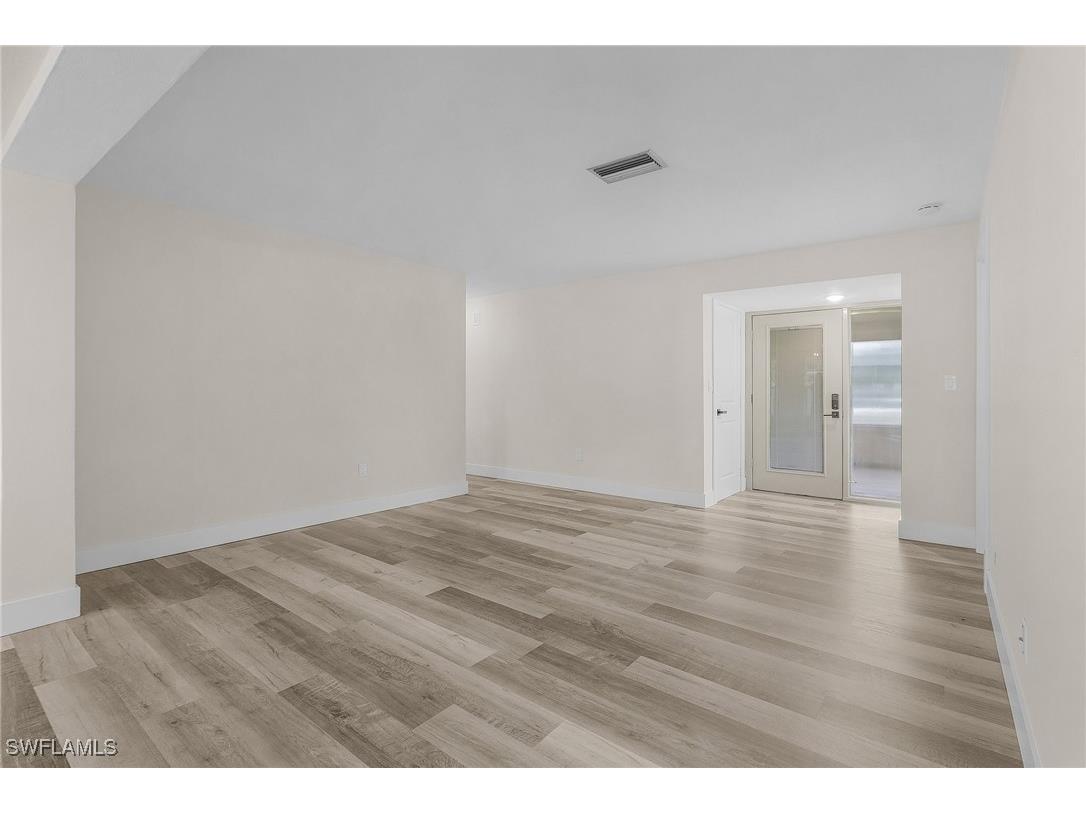 1015 El Mar Avenue Fort Myers FL 33919 225012236 image6