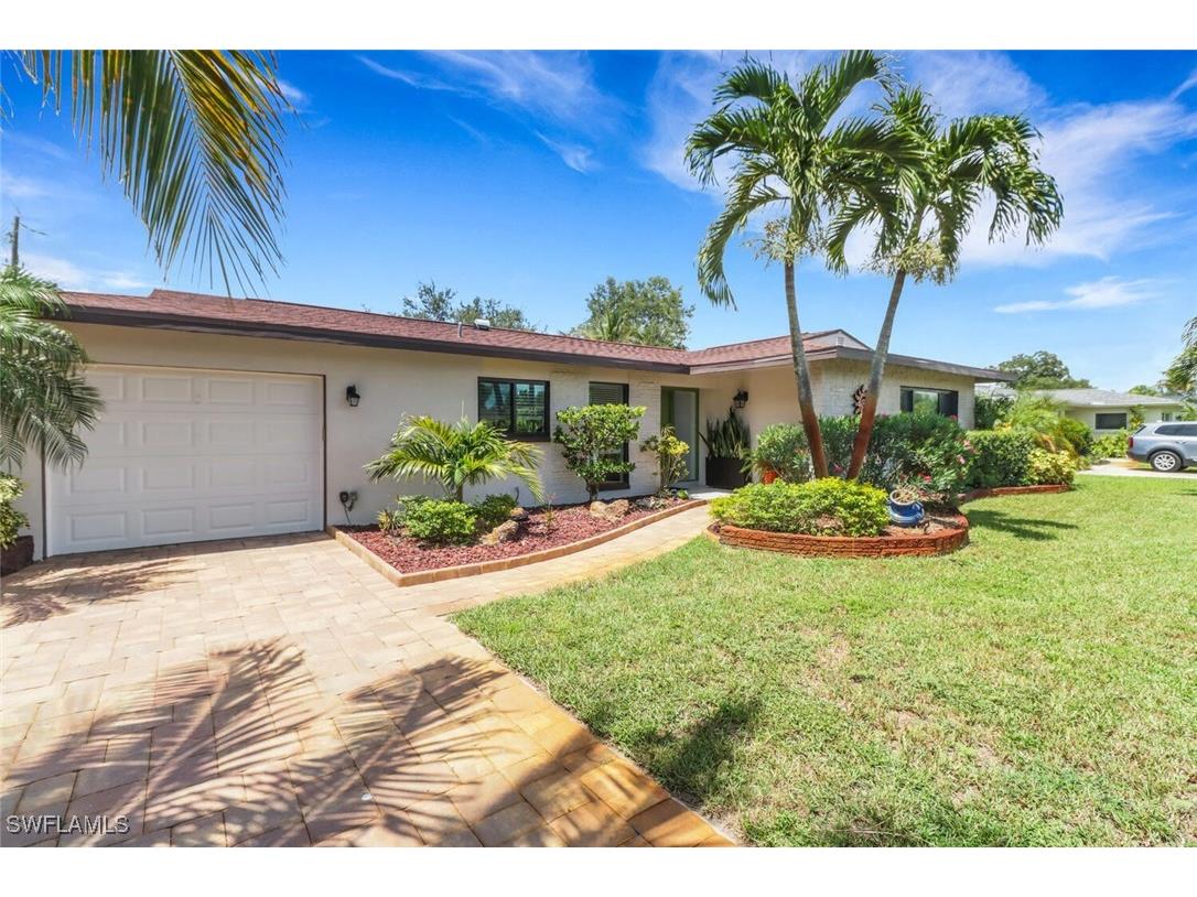 1015 El Valle Avenue Fort Myers FL 33919 225058939 image1
