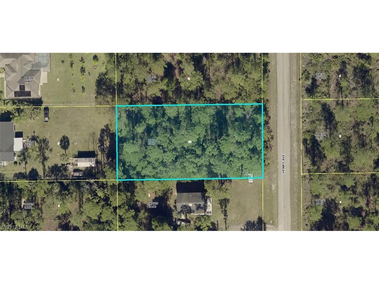 1015 Henry Avenue Lehigh Acres FL 33972 222083112 image1