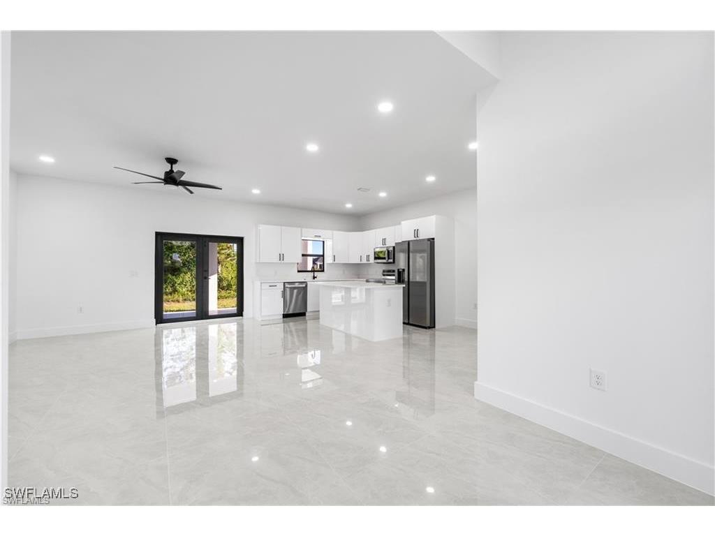 1015 Marshall Avenue S Lehigh Acres FL 33974 224086133 image1