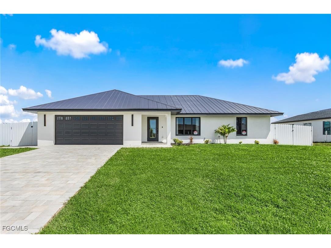 1015 NE 1st Avenue Cape Coral FL 33909 2025011552 image1