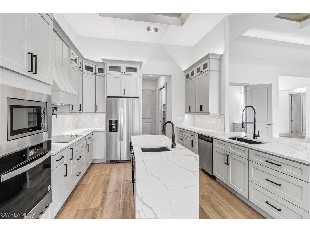 1015 NW 38th Avenue Cape Coral FL 33993 224006153 image1