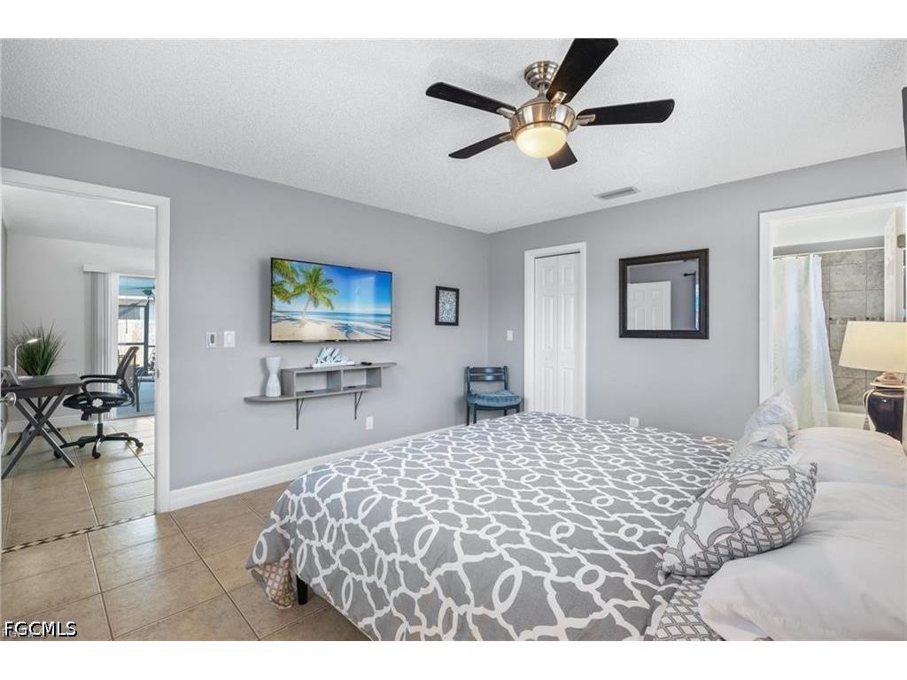 1015 SE 25th Lane Cape Coral FL 33904 2026020385 image11
