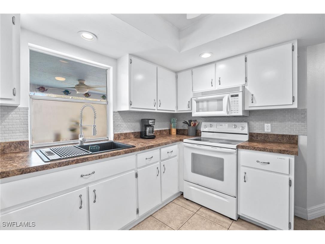 1015 SE 25th Lane Cape Coral FL 33904 225035335 image10