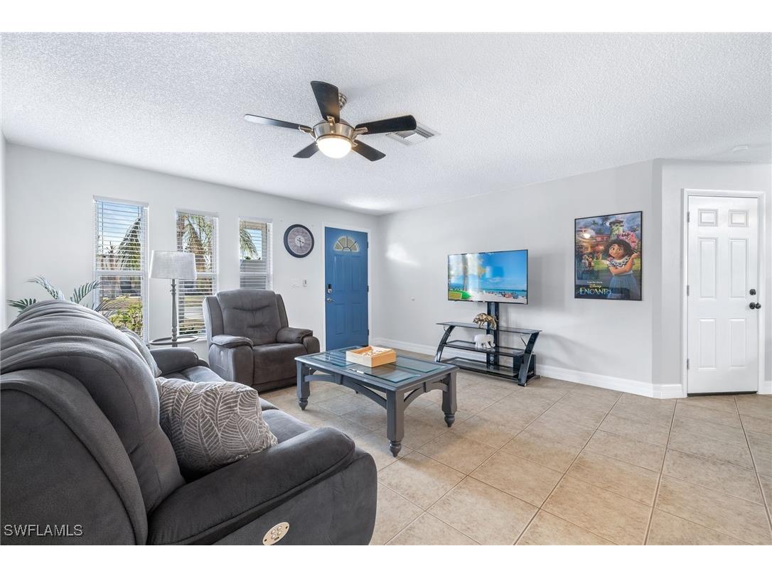 1015 SE 25th Lane Cape Coral FL 33904 225035335 image3