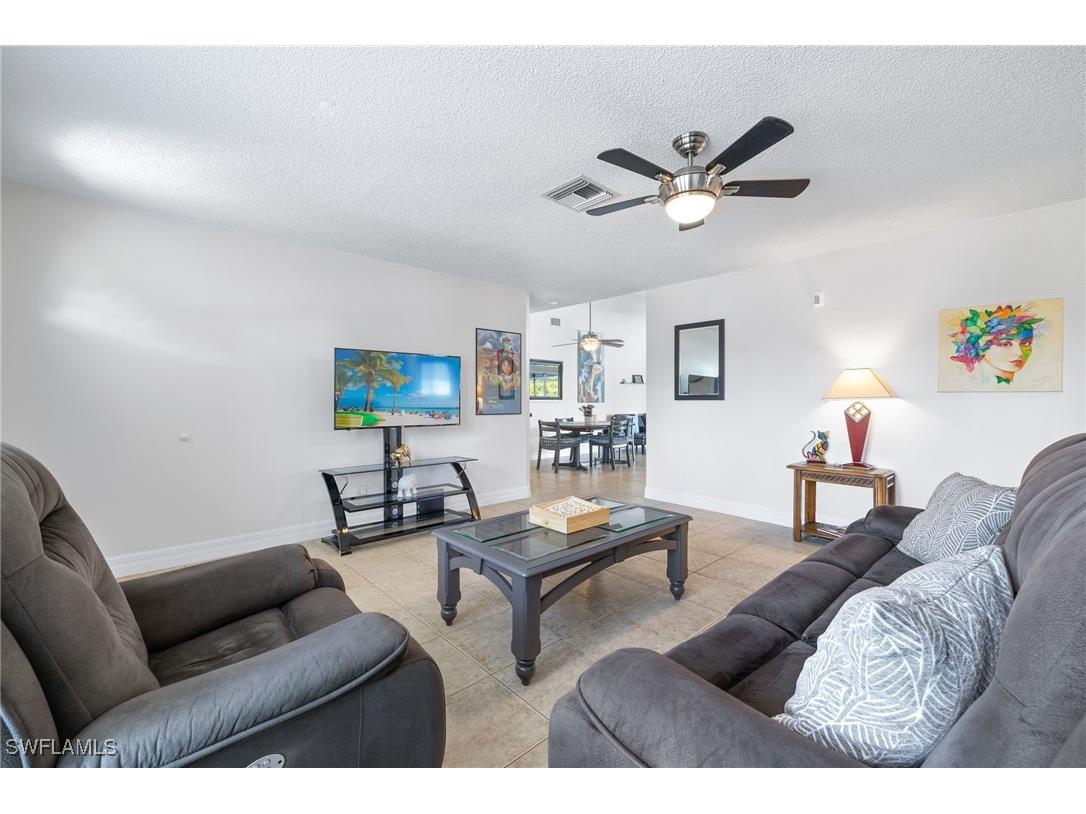 1015 SE 25th Lane Cape Coral FL 33904 225035335 image4