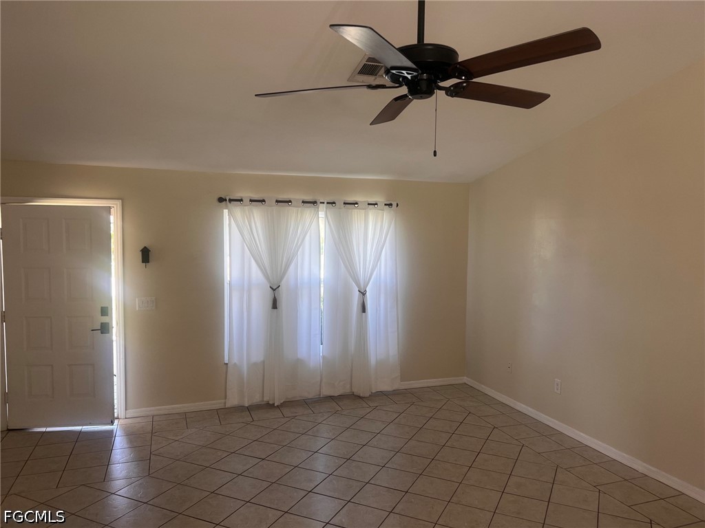 1015 SE 25th Terrace Cape Coral FL 33904 2026028609 image4