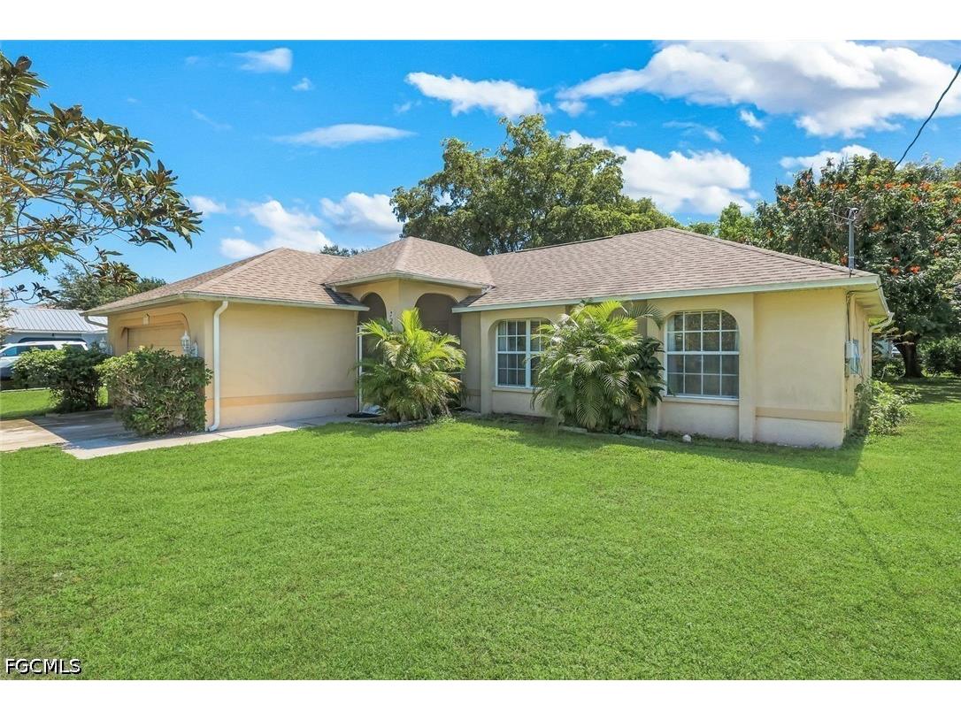 1015 SE 4th Place Cape Coral FL 33990 2026030879 image1