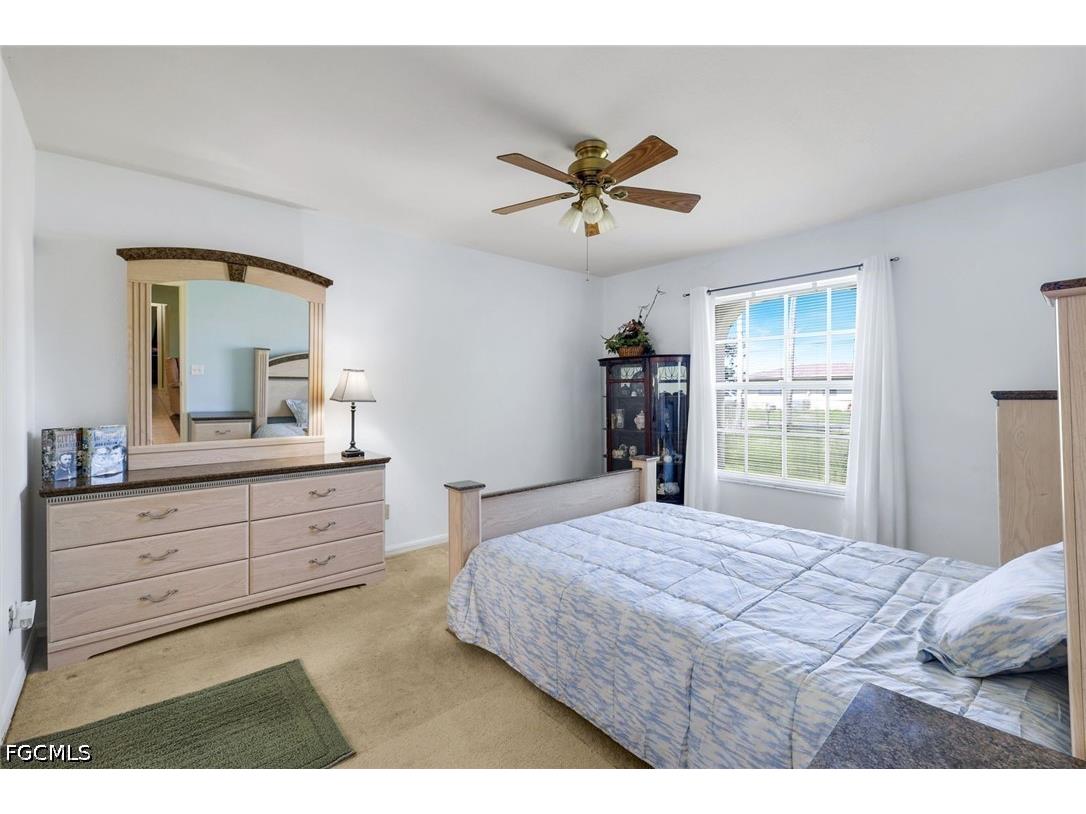 1015 SE 4th Place Cape Coral FL 33990 2026030879 image15