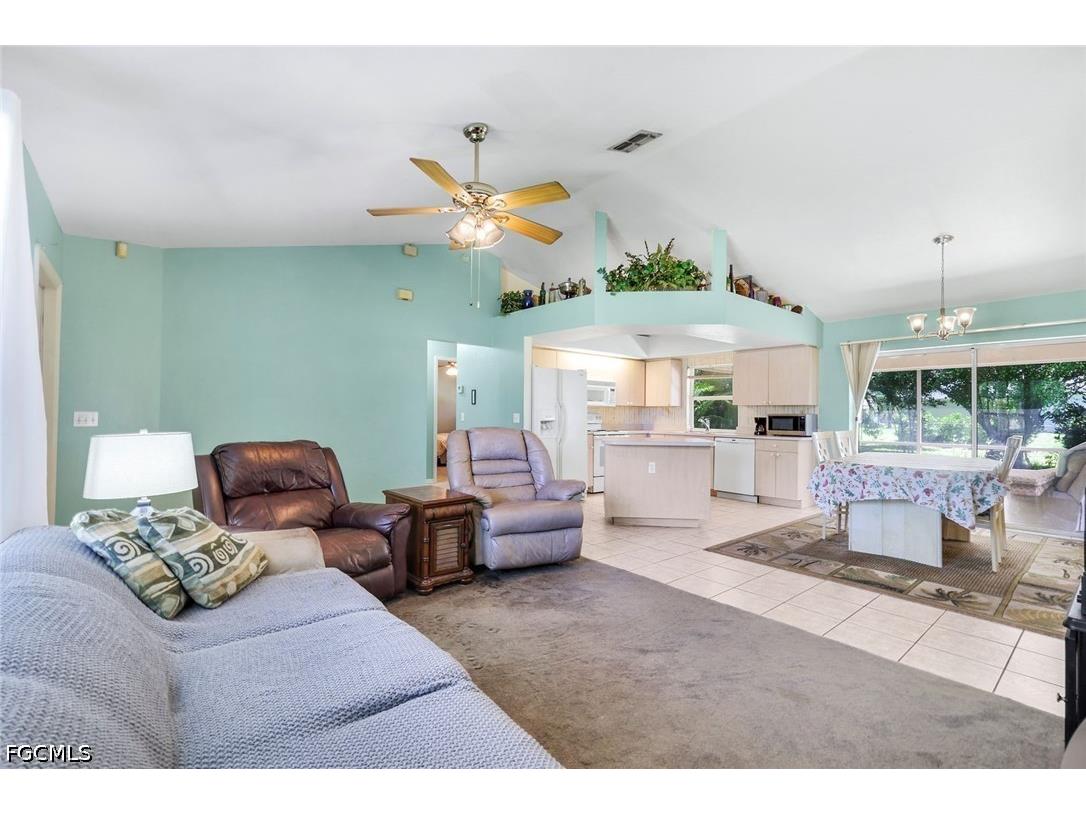 1015 SE 4th Place Cape Coral FL 33990 2026030879 image4