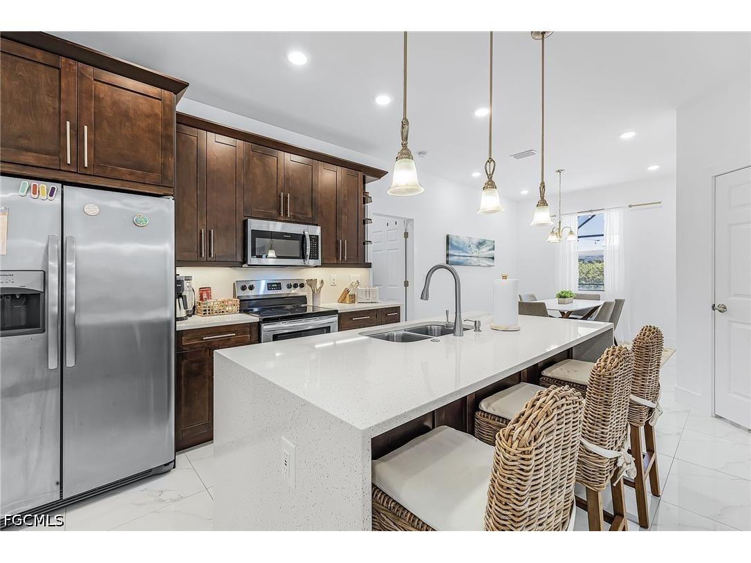 1015 SW 15th Place Cape Coral FL 33991 2026019422 image9