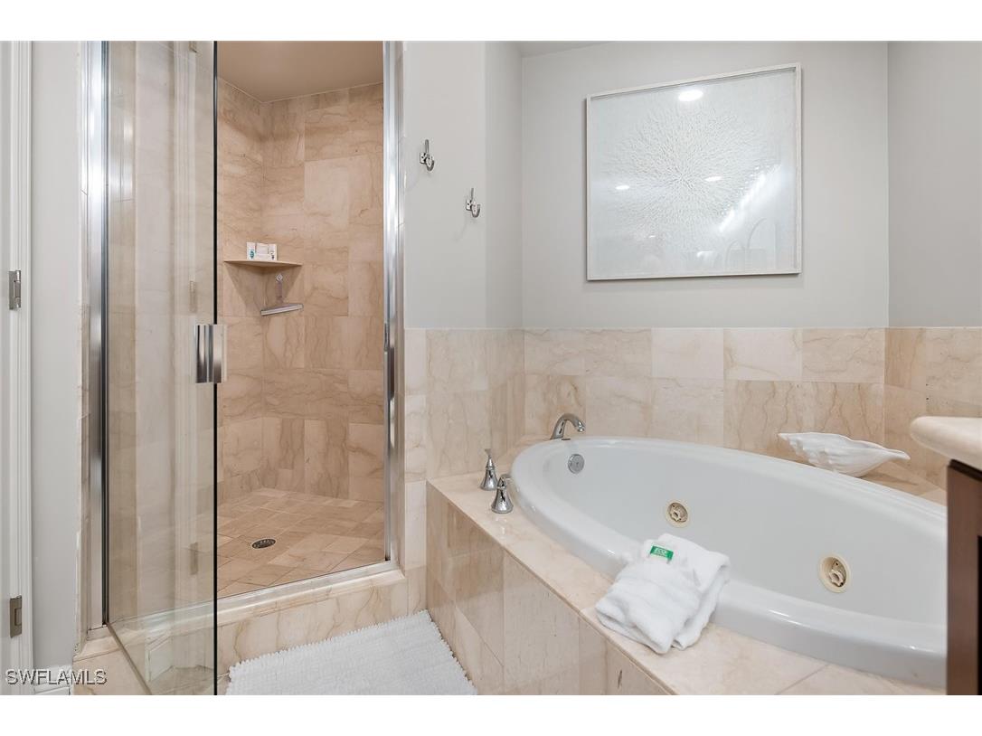 1015 Sandpiper Street #D102 Naples FL 34102 225083267 image17