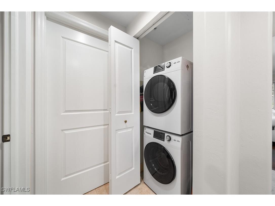 1015 Sandpiper Street #D105 Naples FL 34102 225082301 image16