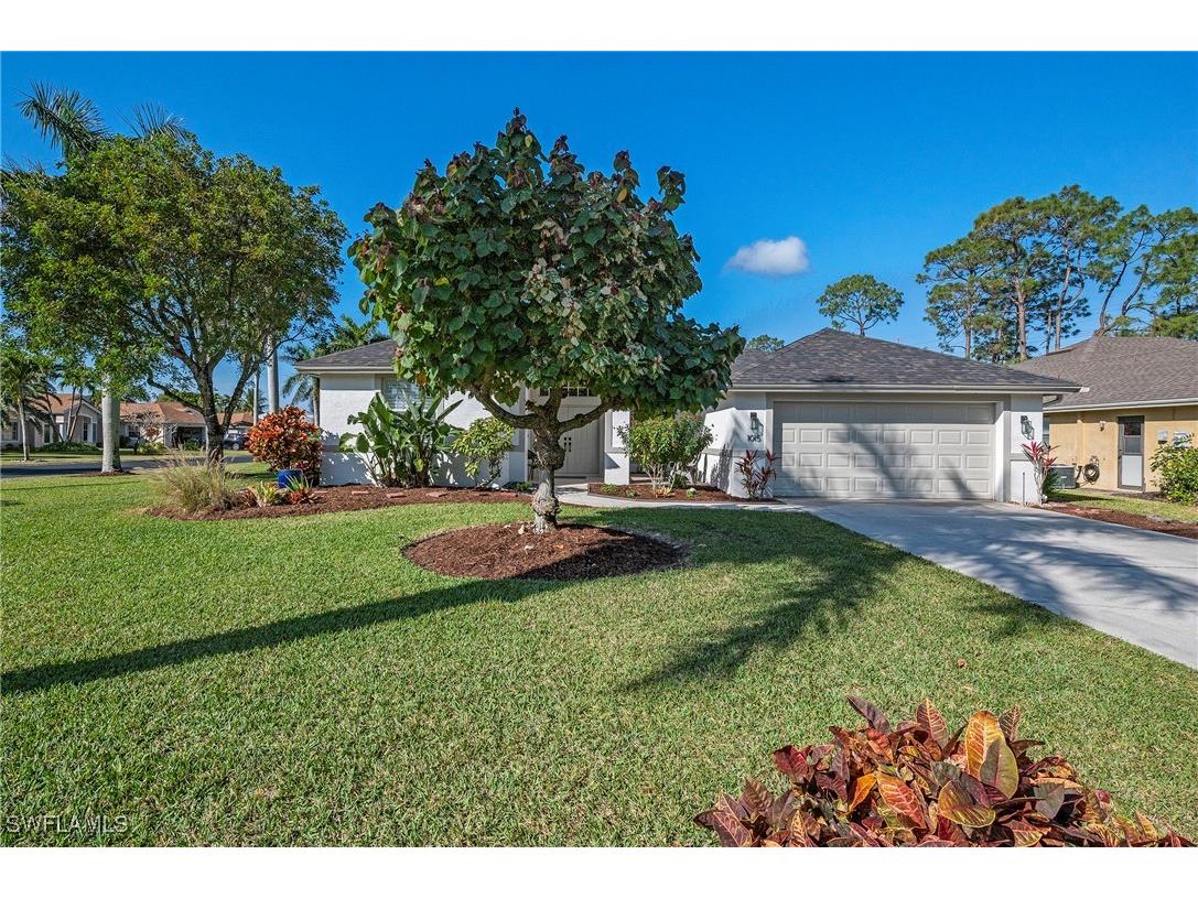 1015 Tivoli Lane Naples FL 34104 225071223 image1