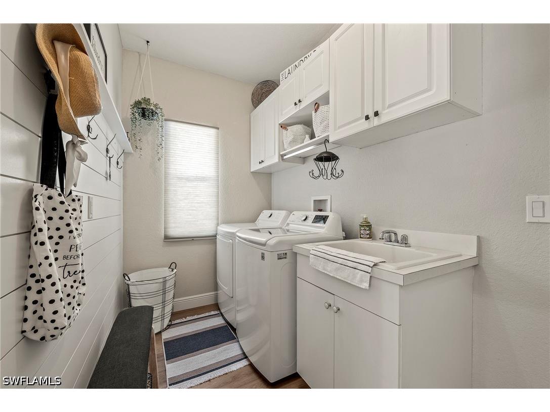 1015 Tivoli Lane Naples FL 34104 226016241 image24