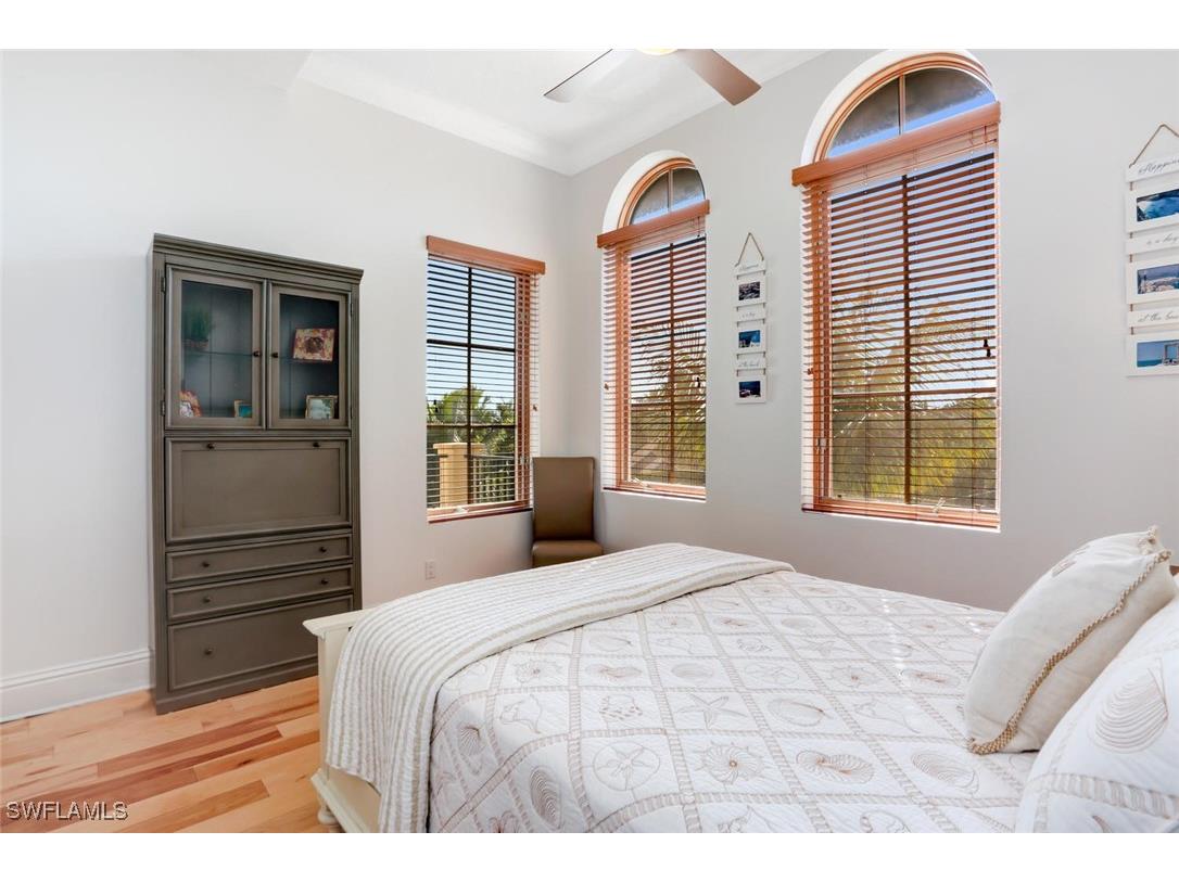 1016 7th Street S Naples FL 34102 225077004 image6