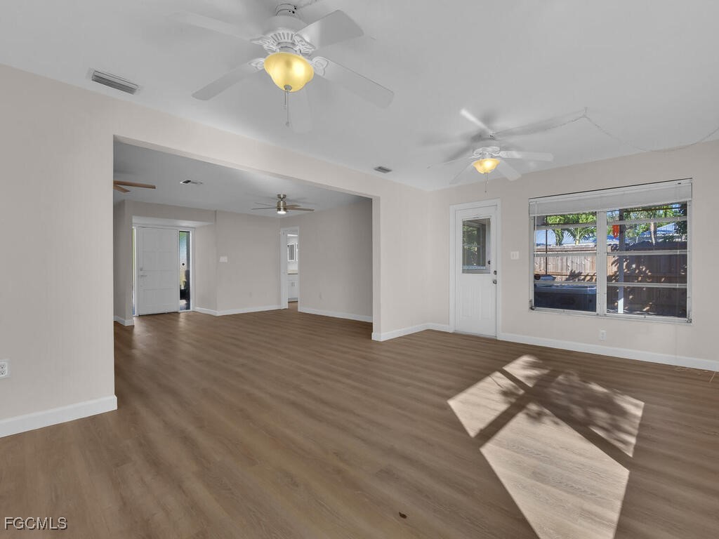 1016 Bayshore Avenue Fort Myers FL 33919 2026003452 image19