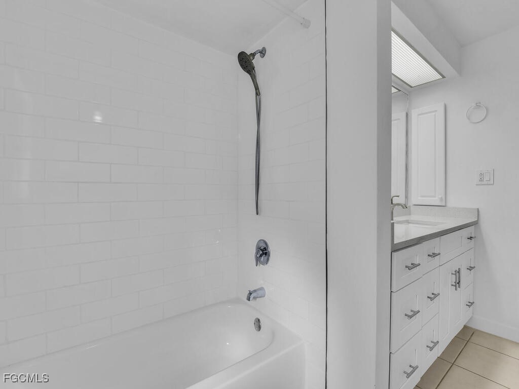 1016 Bayshore Avenue Fort Myers FL 33919 2026003452 image31