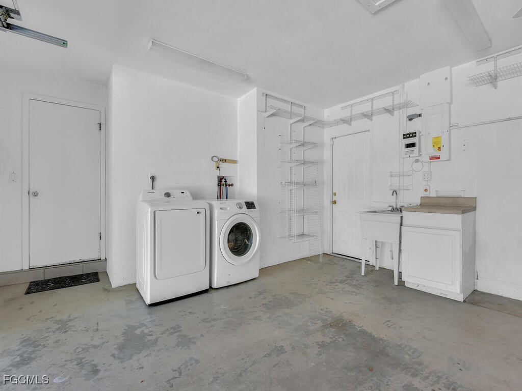 1016 Bayshore Avenue Fort Myers FL 33919 2026003452 image35