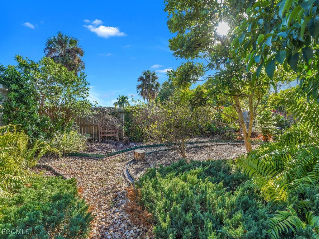 1016 Bayshore Avenue Fort Myers FL 33919 2026003452 image39