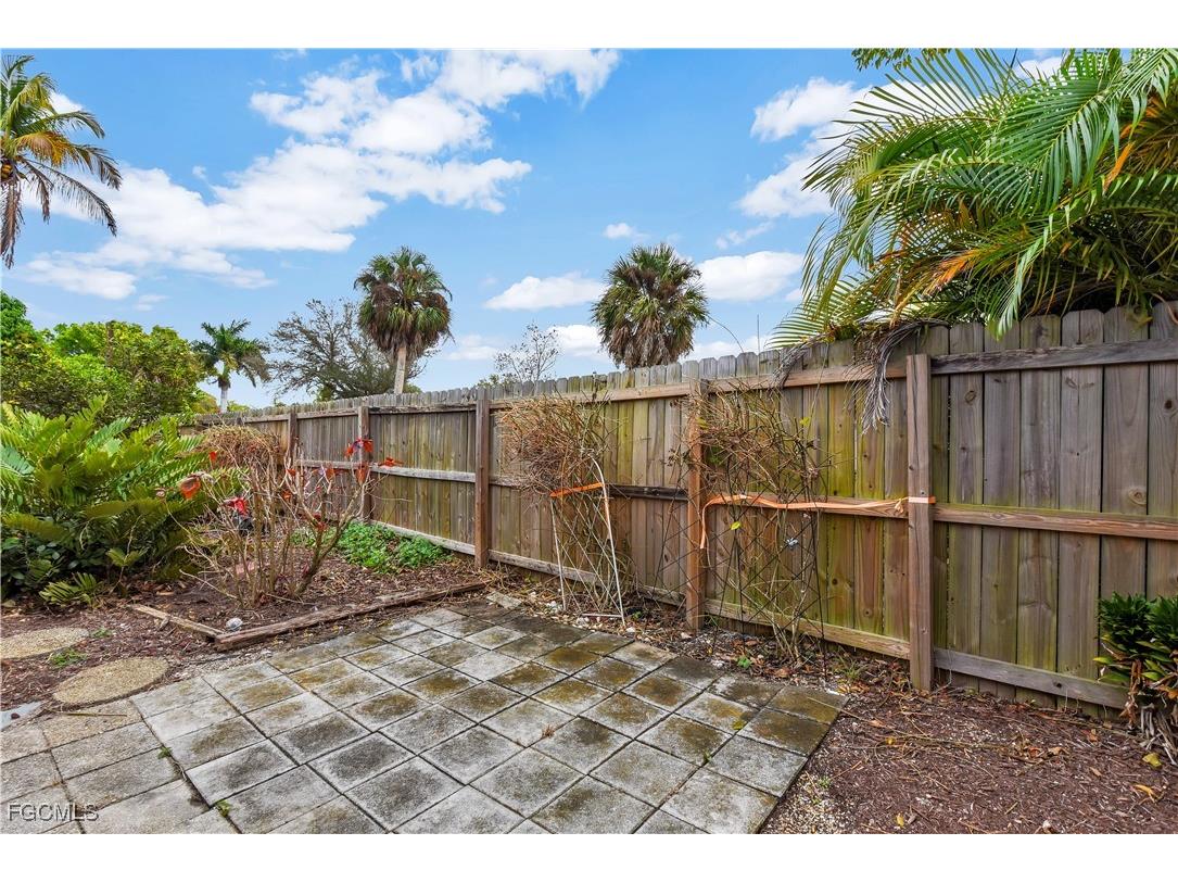 1016 Bayshore Avenue Fort Myers FL 33919 2026003452 image43