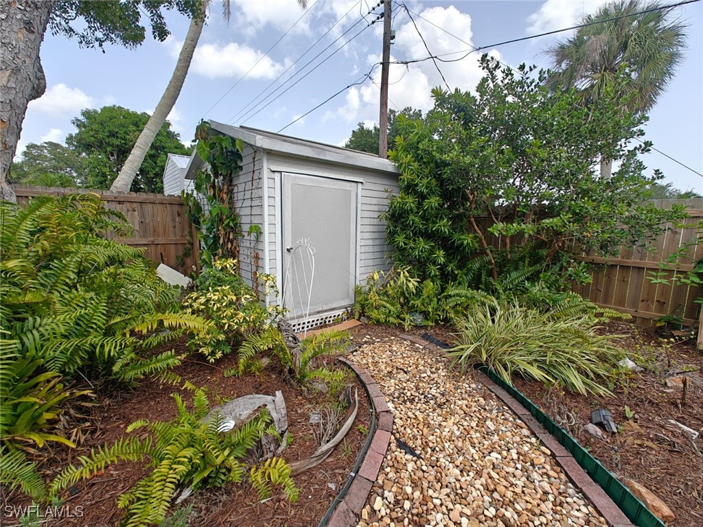 1016 Bayshore Avenue Fort Myers FL 33919 225059495 image25