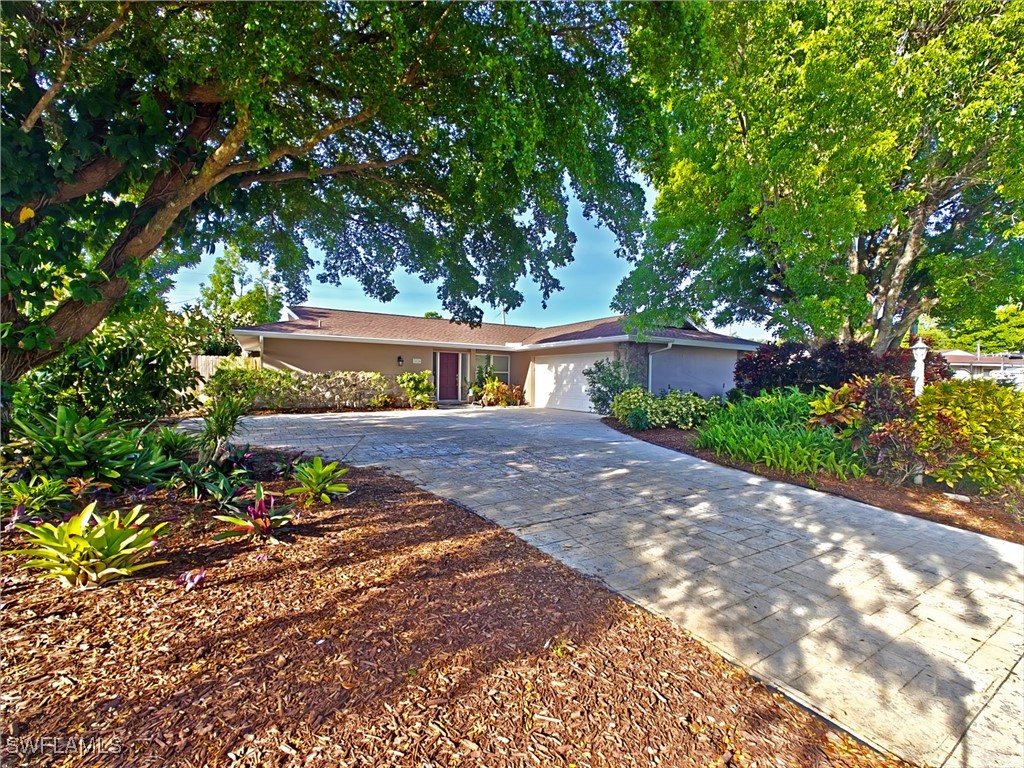 1016 Bayshore Avenue Fort Myers FL 33919 225059495 image8