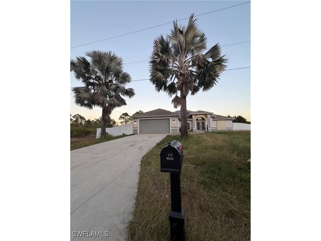 1016 Cleveland Avenue Lehigh Acres FL 33972 226002755 image1