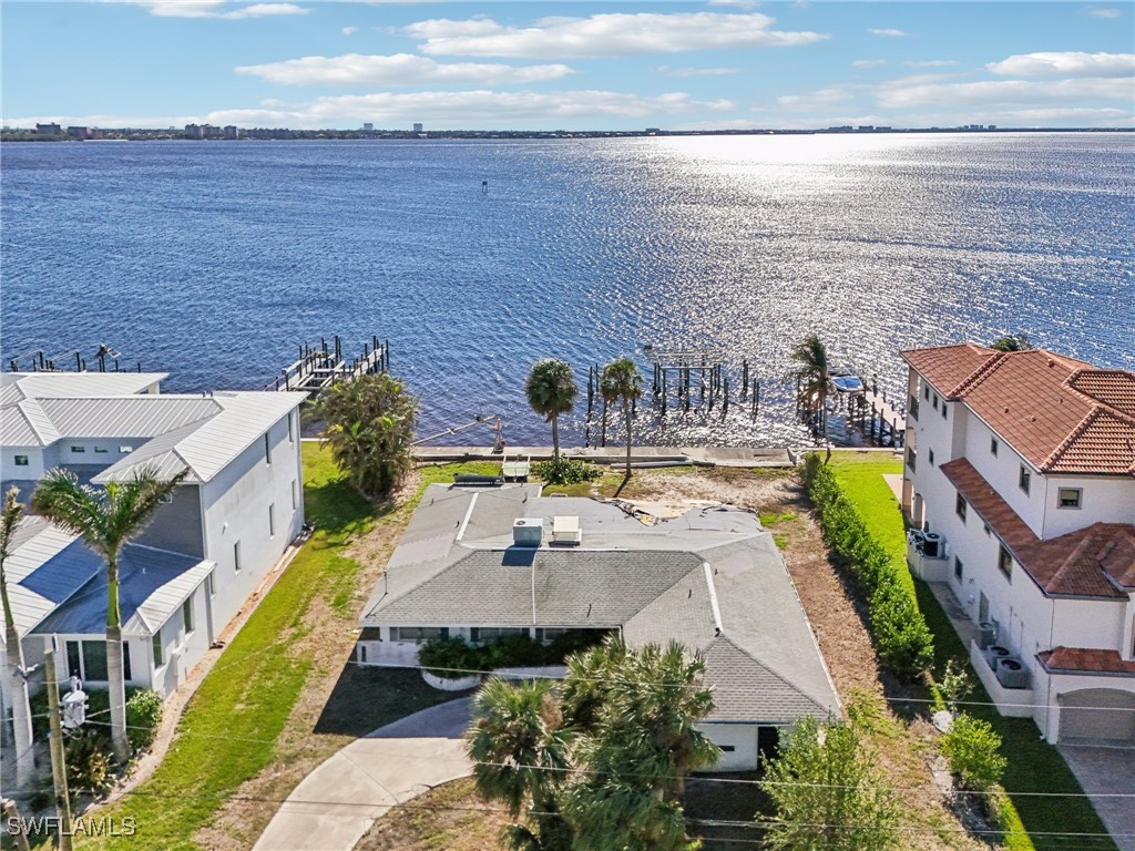 1016 Dolphin Drive Cape Coral FL 33904 224094745 image1