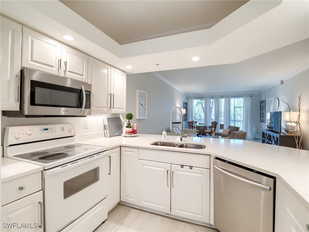 1016 Manor Lake Drive Naples FL 34110 225067535 image10