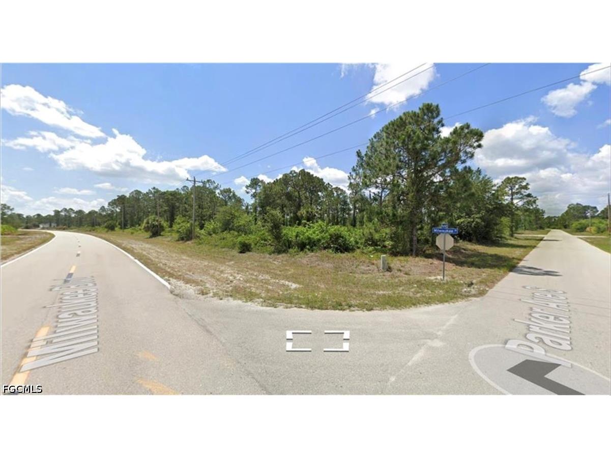 1016 Milwaukee Boulevard Lehigh Acres FL 33974 2026022535 image3