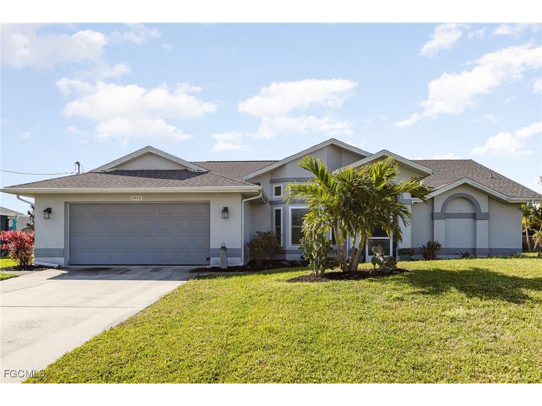 1016 NE Van Loon Lane Cape Coral FL 33909 2025003803 image1