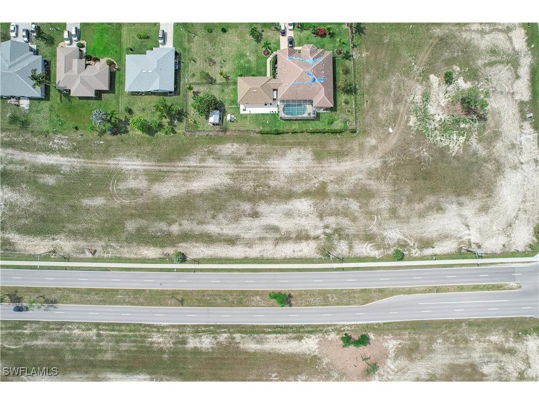 1016 Skyline Boulevard Cape Coral FL 33991 224099261 image1