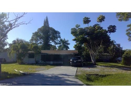 10164 Pennsylvania Avenue Bonita Springs FL 34135 223085599 image1