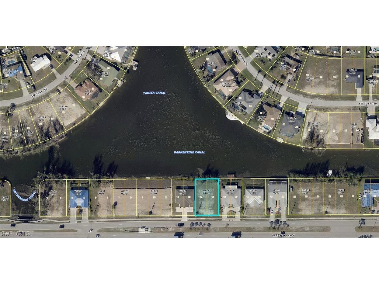 1017 Gleason Parkway Cape Coral FL 33914 223044472 image1