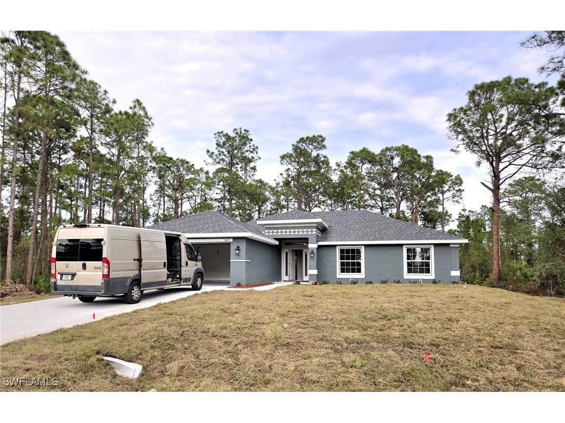 1017 Milwaukee Boulevard Lehigh Acres FL 33974 224094808 image1