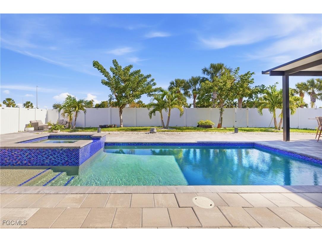 1017 NE 15th Place Cape Coral FL 33909 2026001686 image35