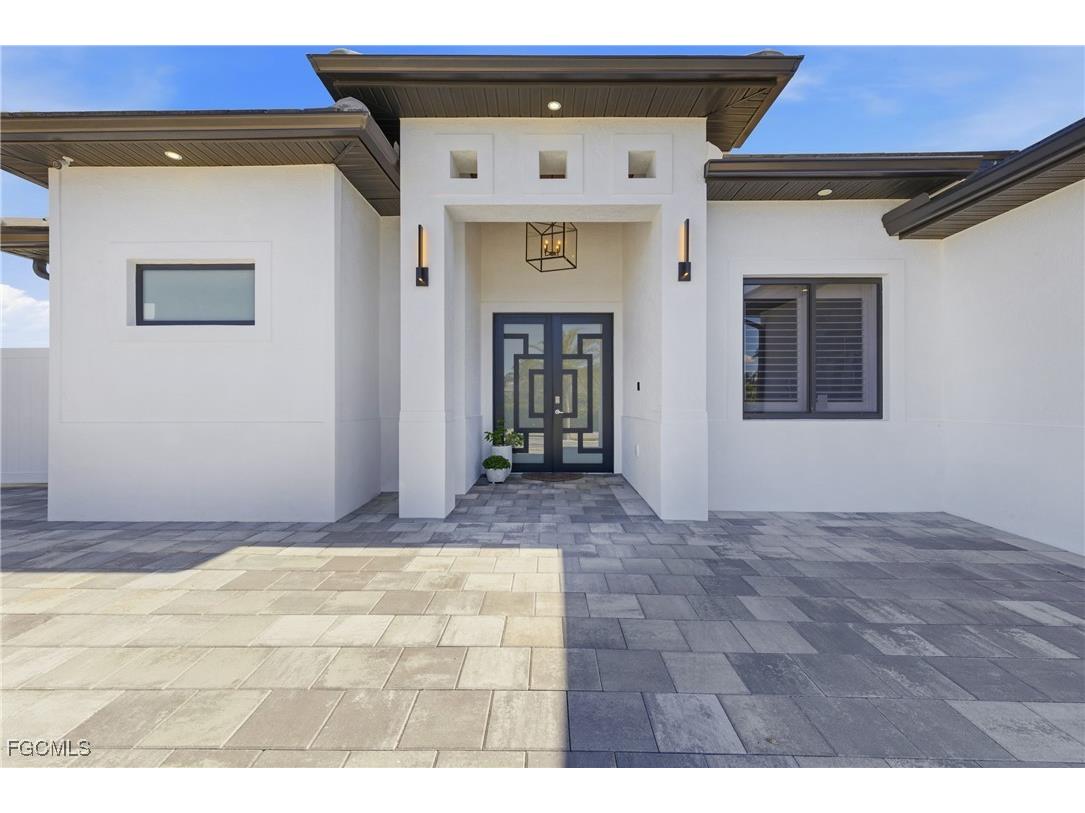 1017 NE 15th Place Cape Coral FL 33909 2026001686 image9