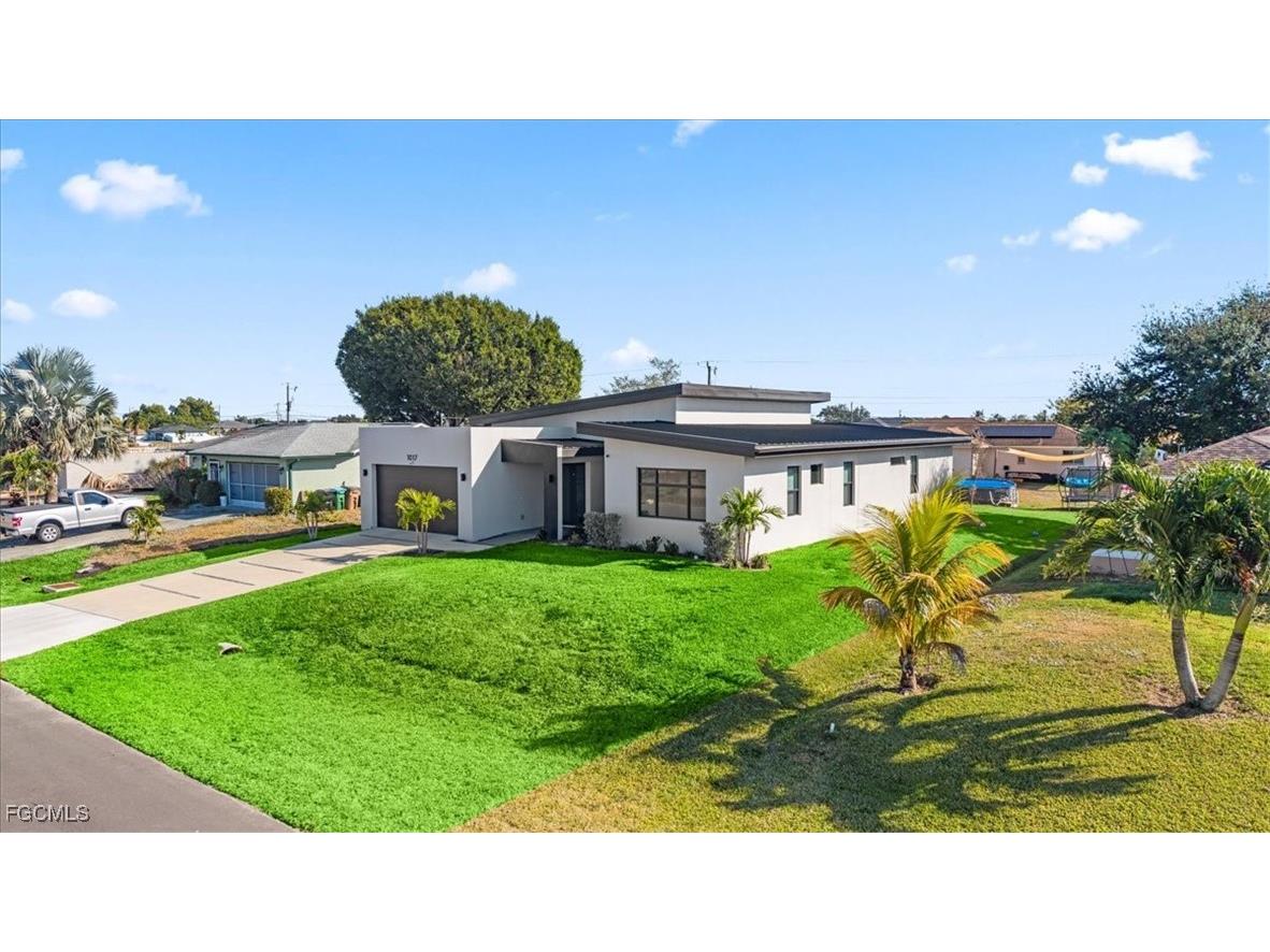 1017 NE 4th Place Cape Coral FL 33909 2025021412 image5