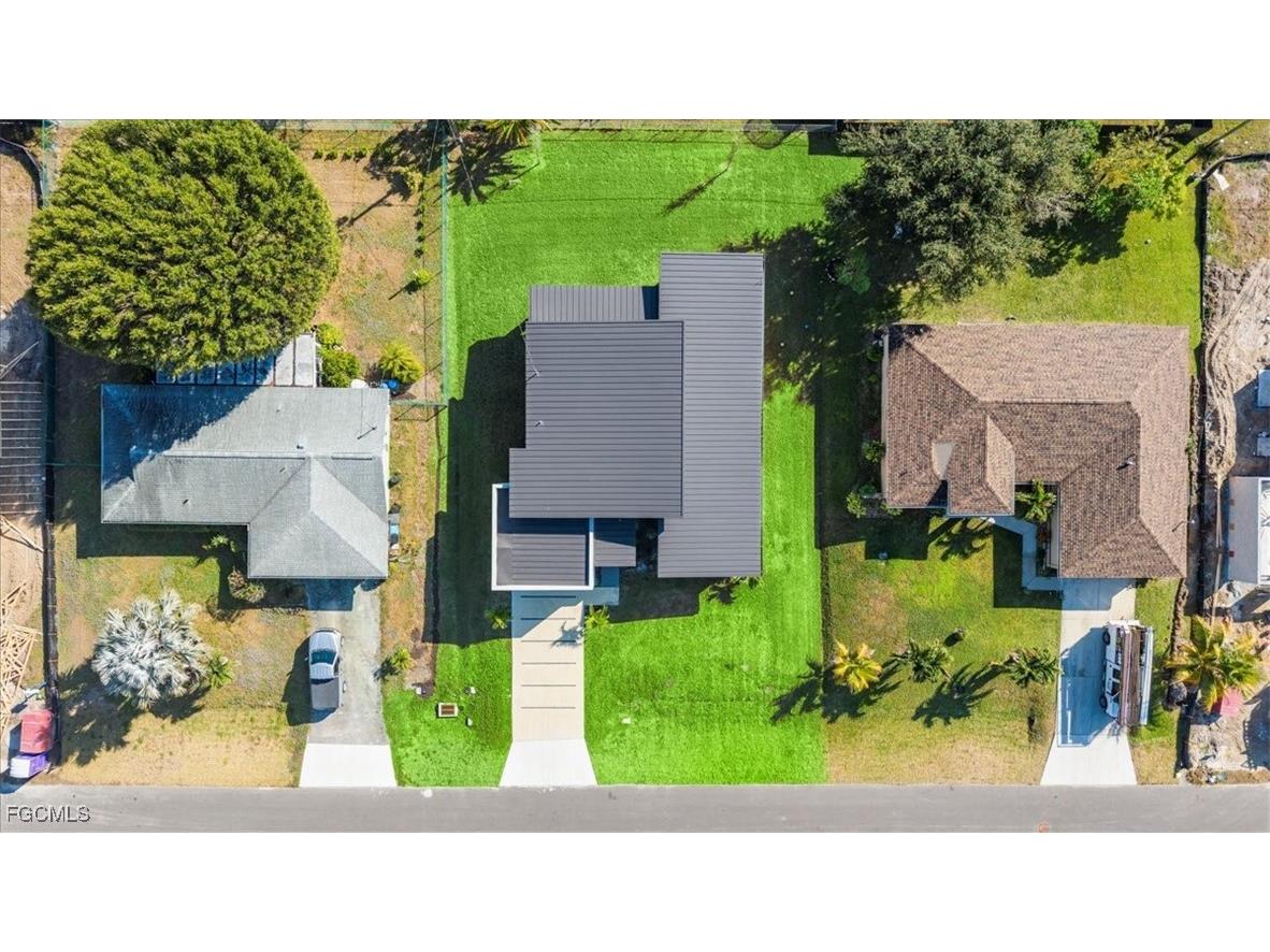 1017 NE 4th Place Cape Coral FL 33909 2025021412 image8