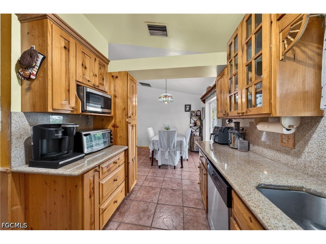 1017 NW 15th Street Cape Coral FL 33993 2026021006 image9