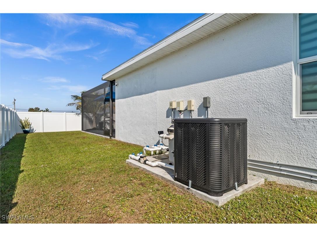 1017 NW 15th Terrace Cape Coral FL 33993 225079176 image37