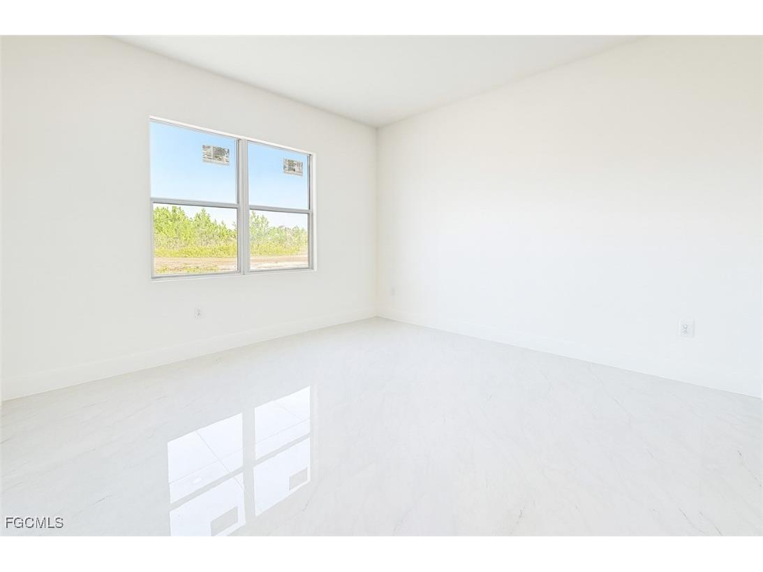 1017 Rush Avenue Lehigh Acres FL 33972 2025003547 image6