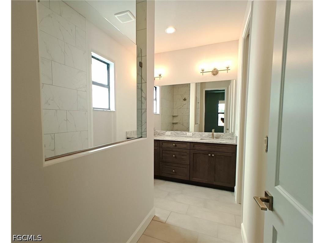 1017 SW 33rd Street Cape Coral FL 33914 2026018668 image11