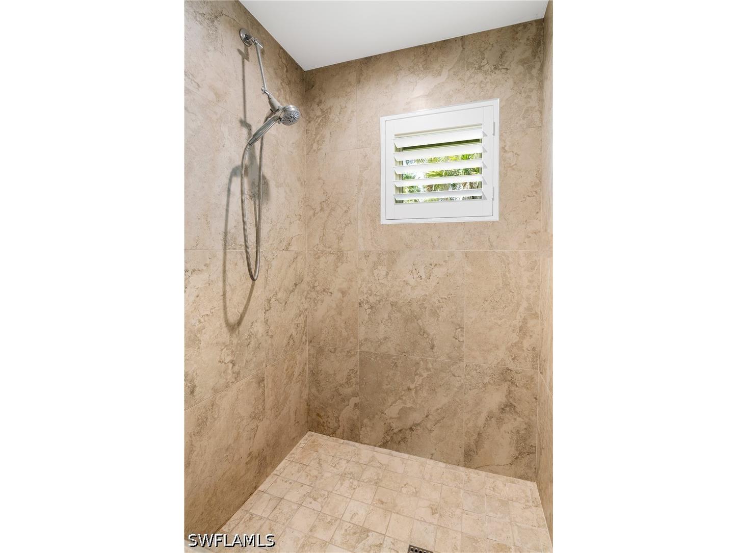 10173 Gulf Shore Drive Naples FL 34108 226024930 image23