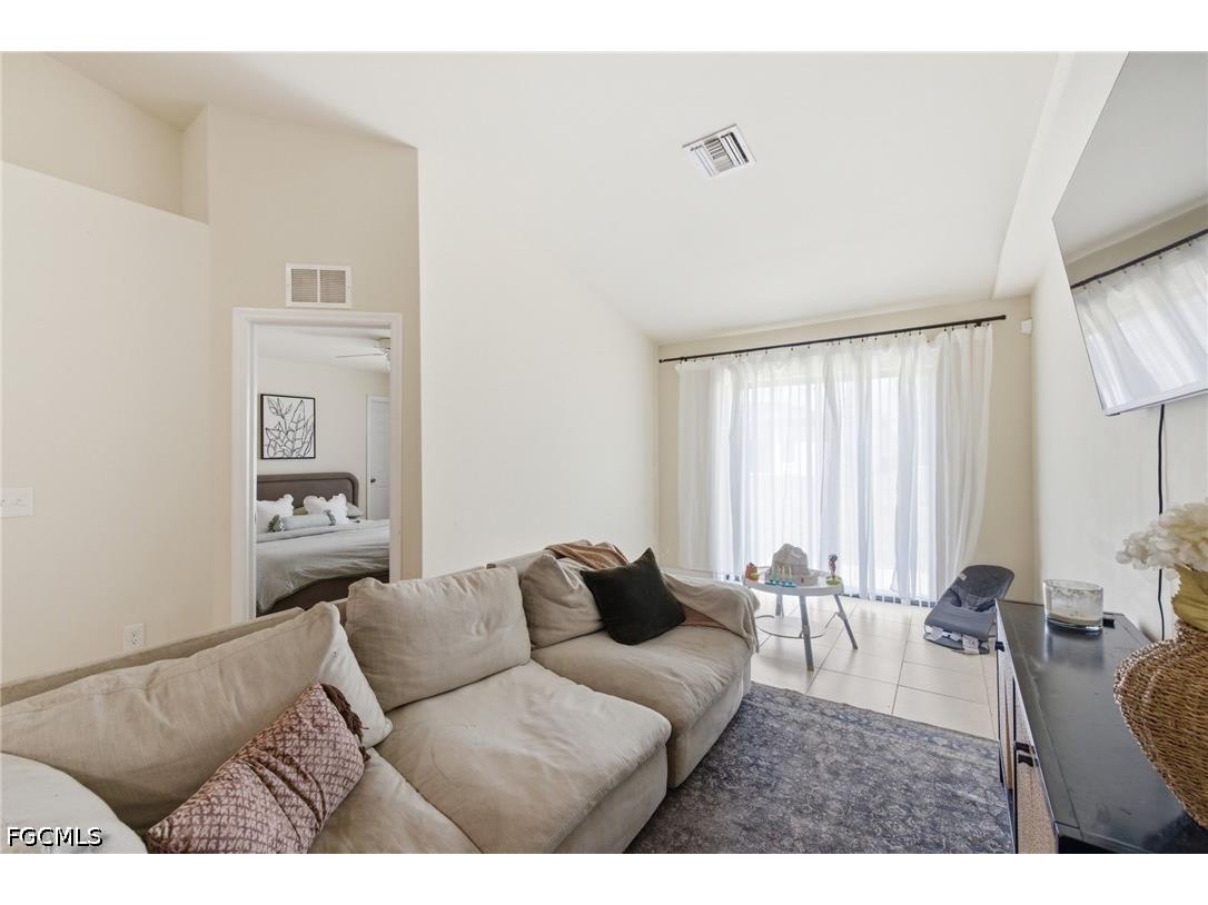 1018-1020 SE 24th Avenue Cape Coral FL 33990 2026019486 image5