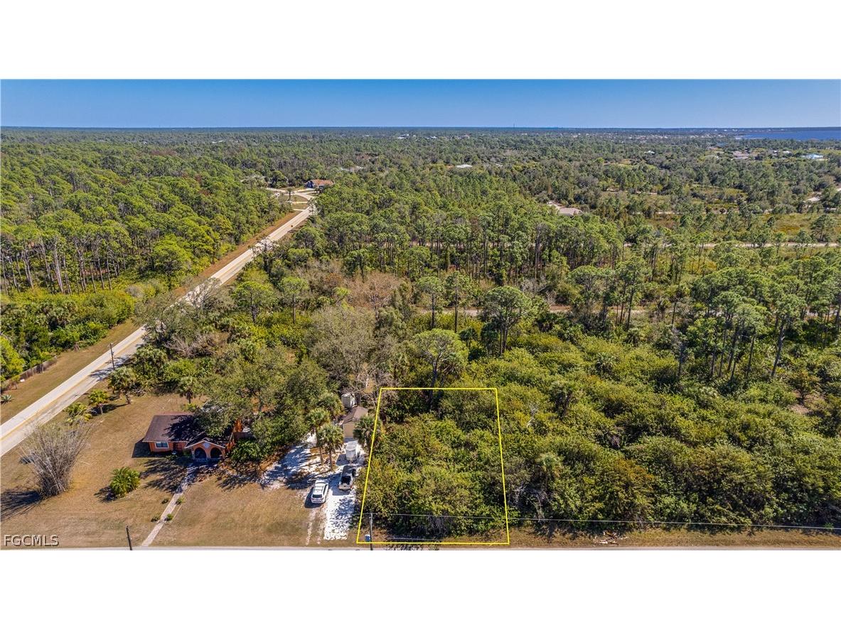 1018 Cheshire Street Port Charlotte FL 33953 2025016265 image1