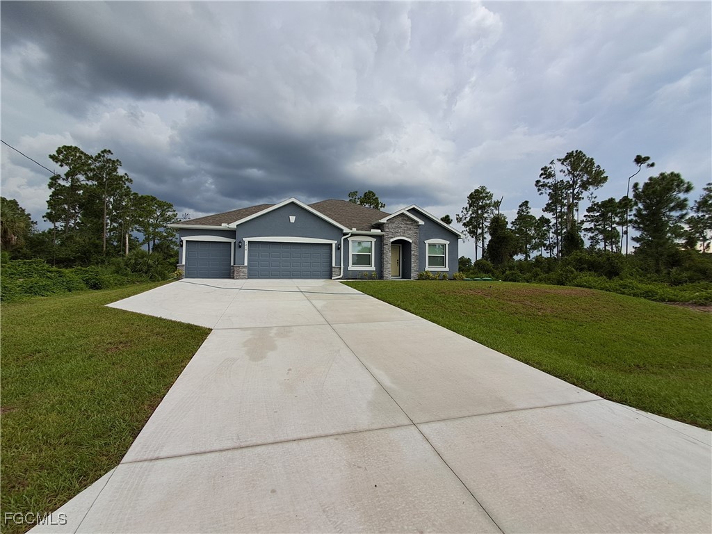 1018 Fayette Avenue Lehigh Acres FL 33974 2025007015 image1